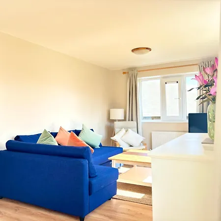 Oceanfront Gem Overlooking Апартаменты Ков