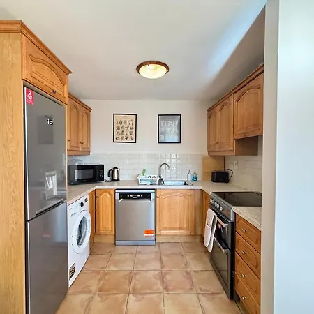 Apartamento Oceanfront Gem Overlooking Cobh